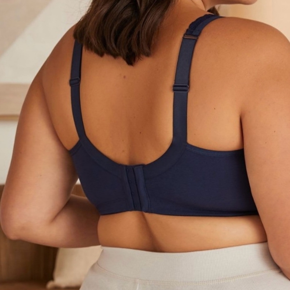 [42H] ti Voglio ~ Cotton Wirefree - NWT Navy Bra Blue with Lace detail - Picture 6 of 11